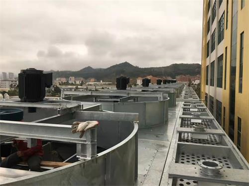 冷卻水塔飄水率如何計(jì)算呢？(冷卻水塔耗水率)